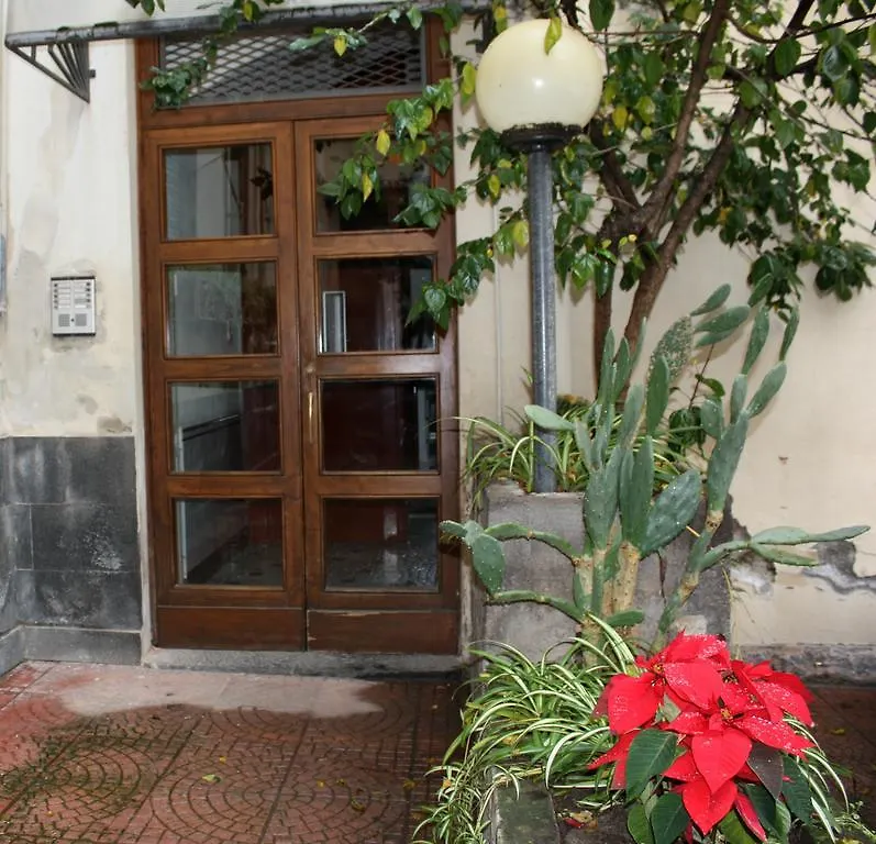 Tra L'Etna E Il Mare B&B Catania 3*,