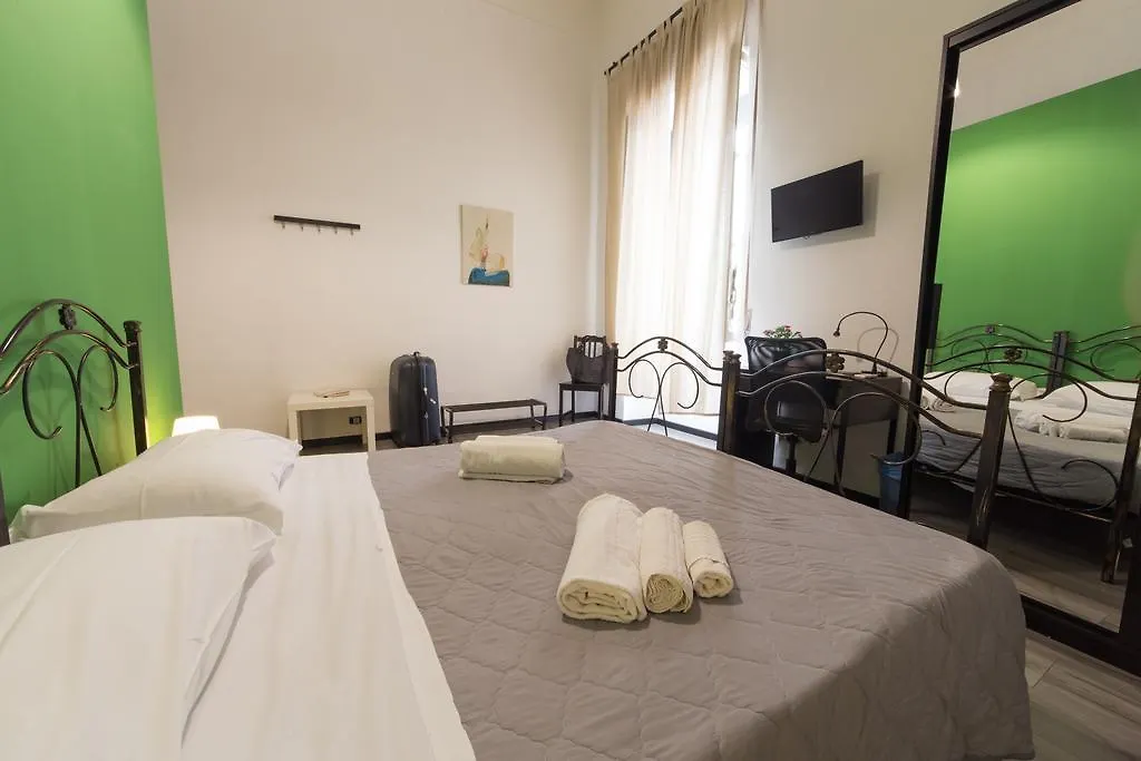 Tra L'Etna E Il Mare B&B Catania 3*,  Italy