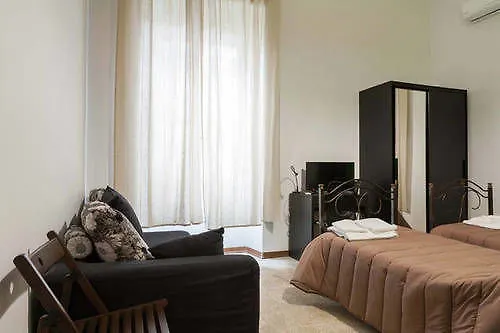 *** Bed & Breakfast Tra L'Etna E Il Mare B&B Catania Italy