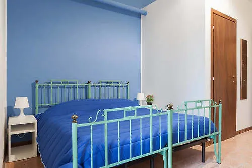 Tra L'Etna E Il Mare B&B CTA 3*,  Italia