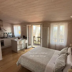  Casa vacanze La Mansardina Italia