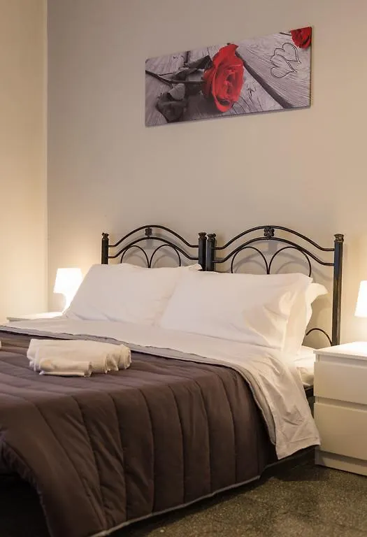 Tra L'Etna E Il Mare B&B Catania 3*,  Italy
