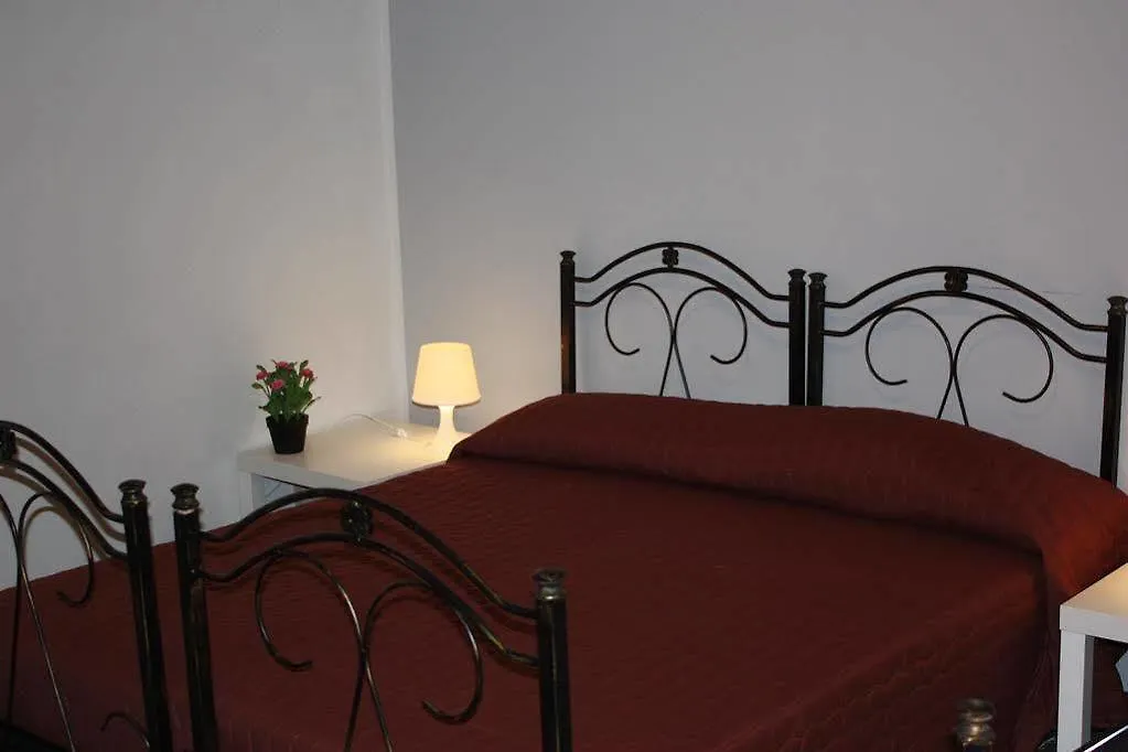 Tra L'Etna E Il Mare B&B Catania Bed & Breakfast