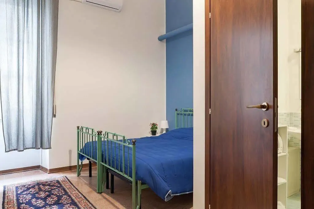 *** Bed & Breakfast Tra L'Etna E Il Mare B&B Catania Italy